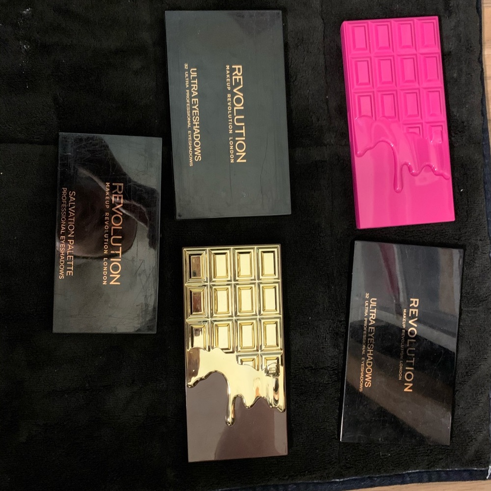 Makeup Revolution Bundle 2